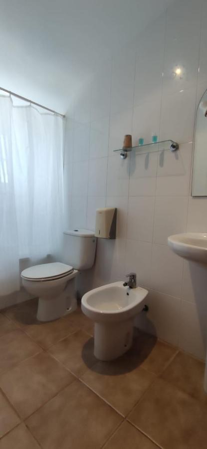 Hostal Restaurant Paca Riumar Bagian luar foto